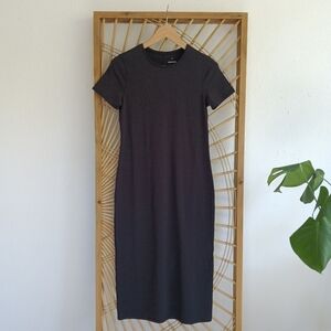 Everlane The Form T-Shirt Dress Black / Size XS